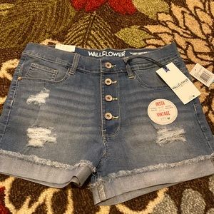 🔥NWT wall flower high rise shorts 🔥
